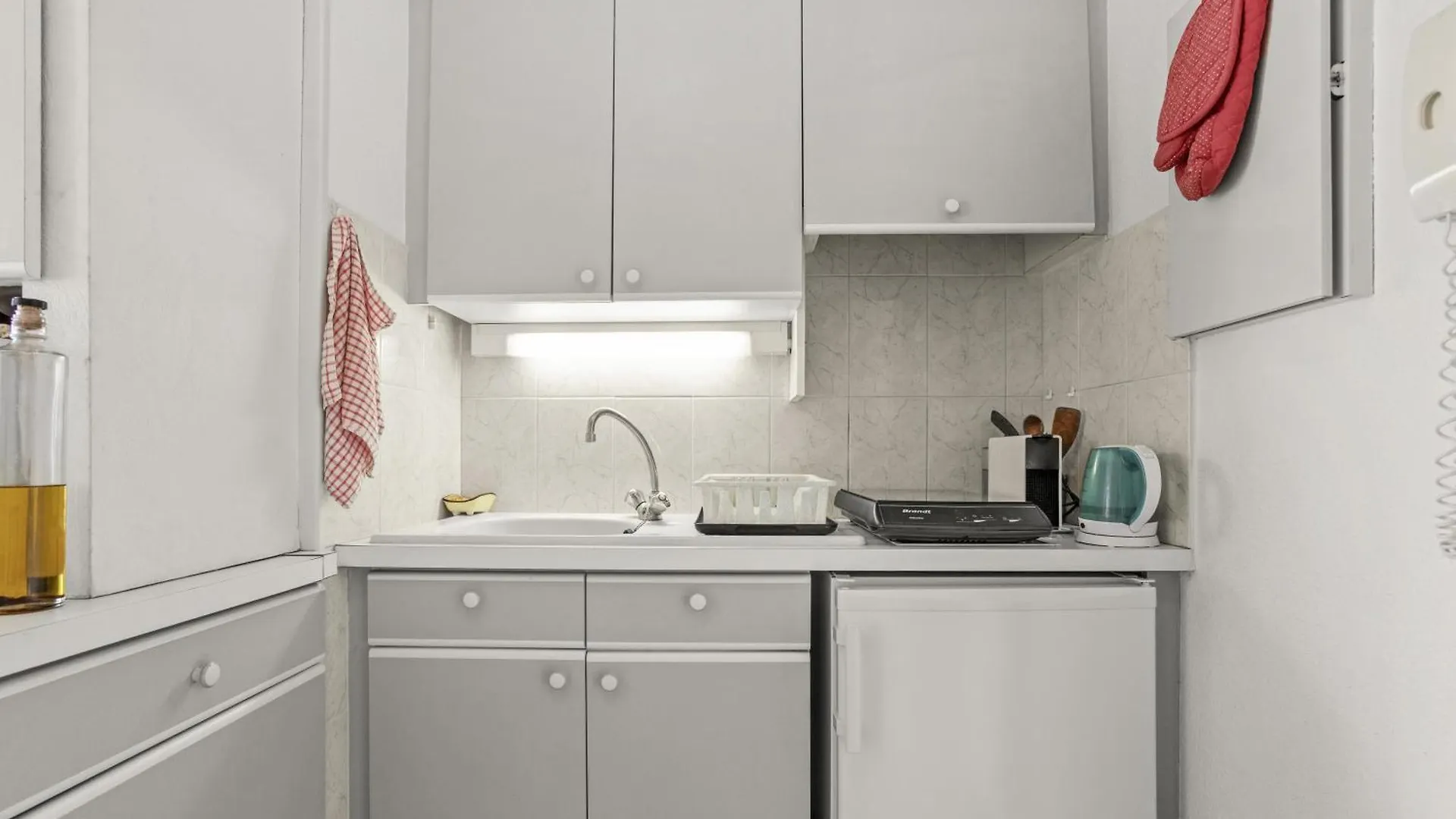 Appartement A 200 M De La Mer Frejus 0*,  France