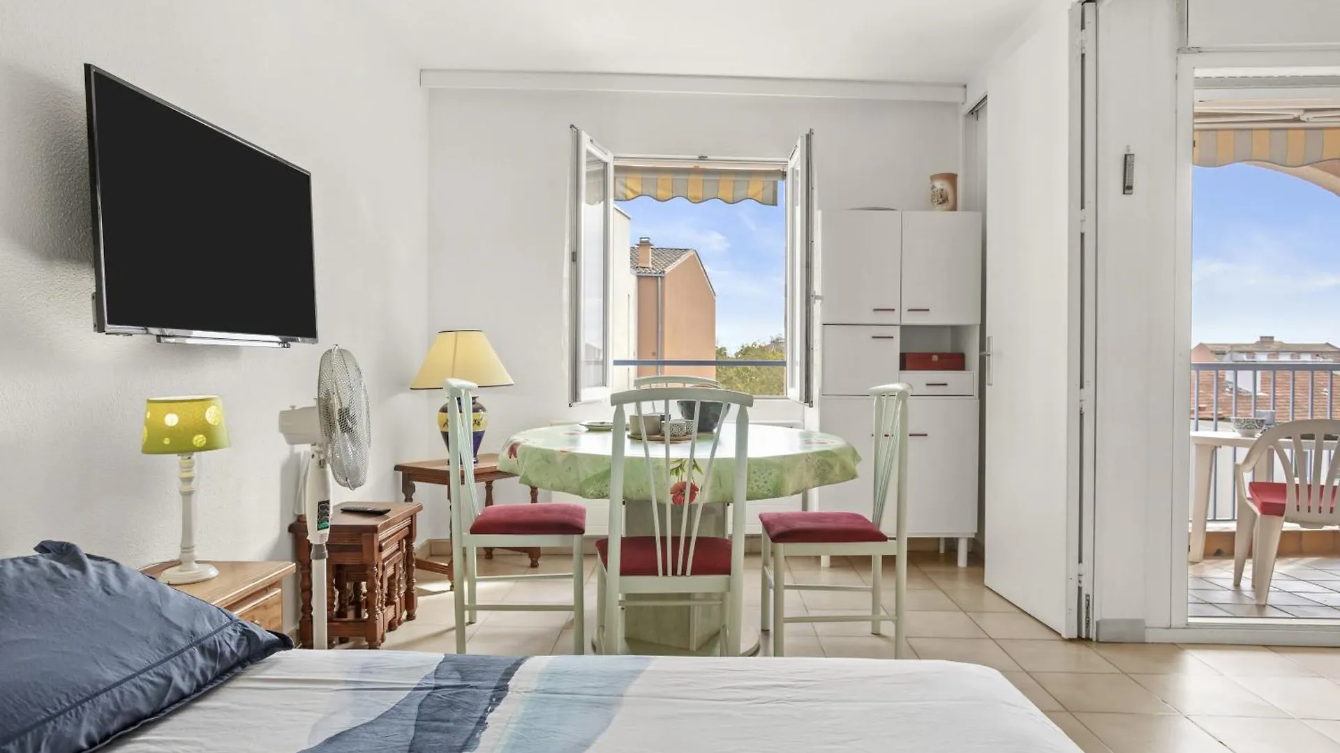 Appartement A 200 M De La Mer Frejus Apartment